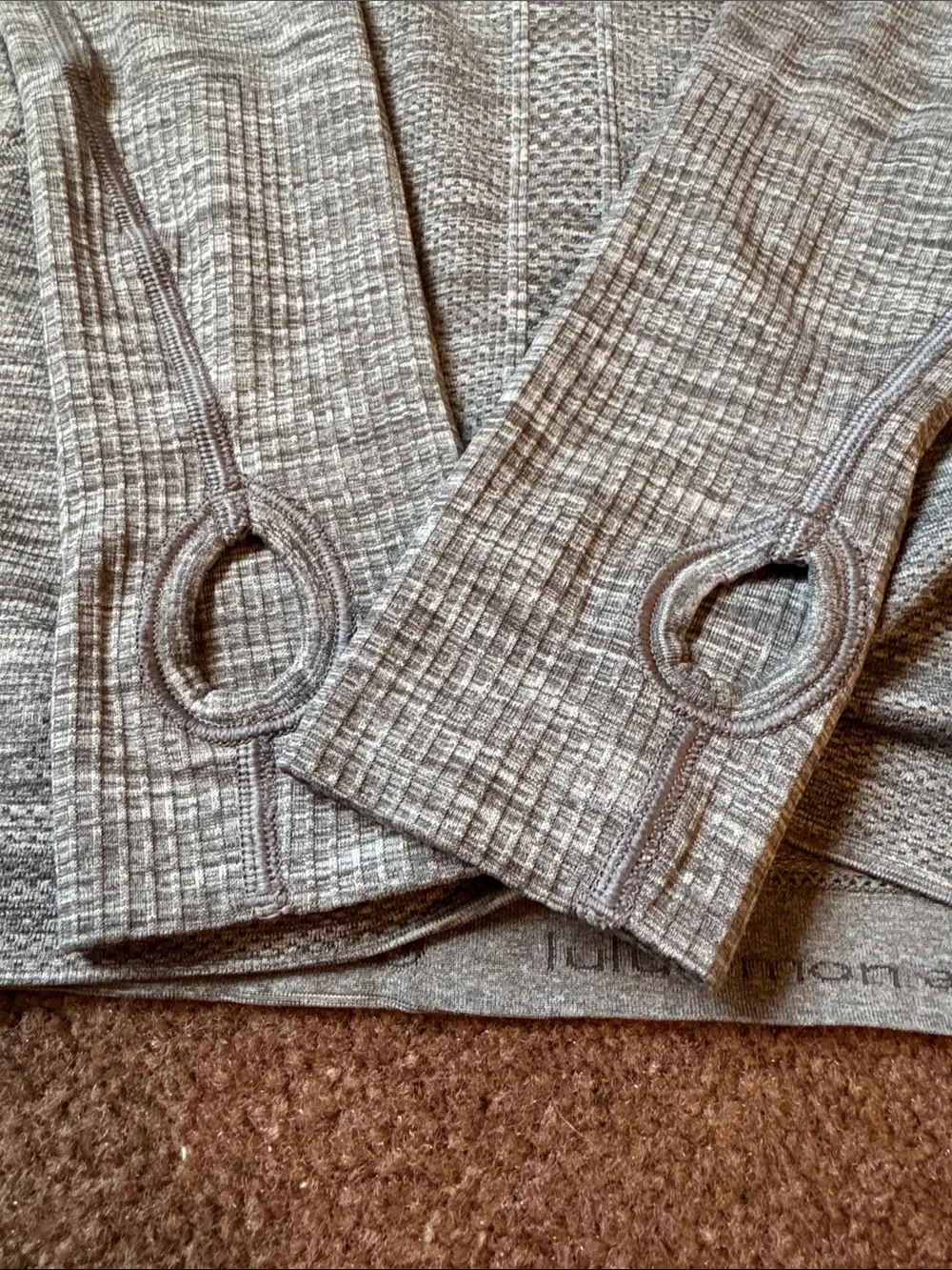 Lululemon Light Gray Women's long sleeve